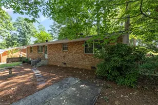 2938 Isaacs Pl, Greensboro, NC 27408 - Photo 28