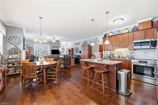 1407 Yellow Wood Dr, Mebane, NC 27302 - Photo 8