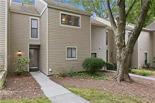 301 Village Ln, Greensboro, NC 27409 - Photo 8