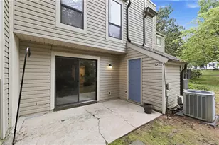 301 Village Ln, Greensboro, NC 27409 - Photo 28