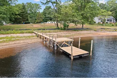 8924 Holdsclaw Road, Terrell, NC 28682 - Photo 2