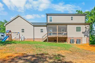 152 Hepler Hylls Ct, Thomasville, NC 27360 - Photo 32