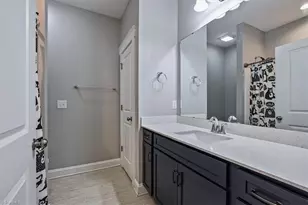 3228 Castlerock Dr, Burlington, NC 27215 - Photo 26