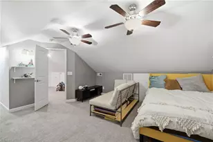 214 Hawthorne Ln, Burlington, NC 27215 - Photo 24