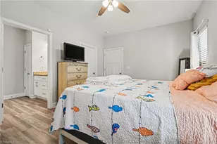 694 W Lee Ave, Yadkinville, NC 27055 - Photo 12