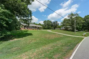 159 Laurell Dr, Eden, NC 27288 - Photo 8