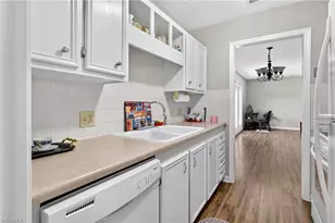 306 Windsor Manor Way, Kernersville, NC 27284 - Photo 6