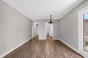 306 Windsor Manor Way, Kernersville, NC 27284 - Photo 8