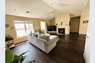 6941 Hanesbrook Circle, Clemmons, NC 27012 - Photo 2