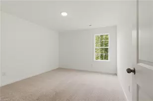 310 Middleton Dr, Lexington, NC 27295 - Photo 16