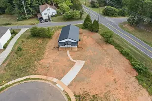 1517 Stone Hill Ct, Winston-Salem, NC 27105 - Photo 4
