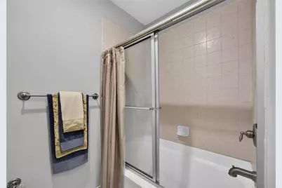 605 W Market Street #206, Greensboro, NC 27401 - Photo 10