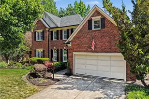 5718 Bayleaf Ln, Greensboro, NC 27455 - Photo 6