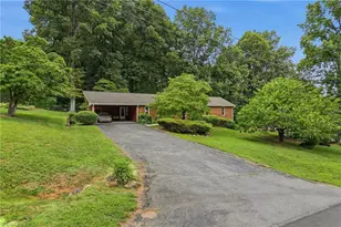 4480 Langhorne Dr, Winston-Salem, NC 27106 - Photo 2