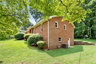 4480 Langhorne Dr, Winston-Salem, NC 27106 - Photo 44