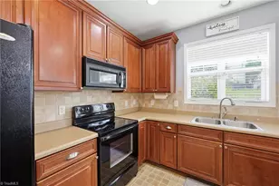 4010 Forbes Way, Burlington, NC 27215 - Photo 14
