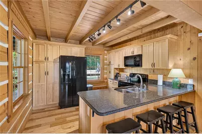 1805 Chrisco Road W, Seagrove, NC 27341 - Photo 14
