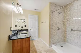 19 Mansfield Cir, Greensboro, NC 27455 - Photo 14