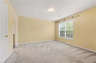 19 Mansfield Cir, Greensboro, NC 27455 - Photo 10
