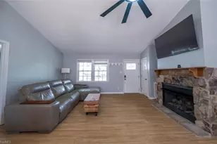 8311 Mapleway Ln, Greensboro, NC 27455 - Photo 6