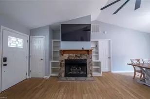8311 Mapleway Ln, Greensboro, NC 27455 - Photo 8