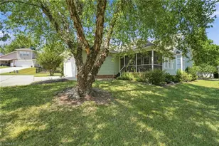 109 Rosewalk Ln, Advance, NC 27006 - Photo 4