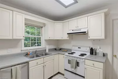 246 Hunters Glen Drive, Summerfield, NC 27358 - Photo 14