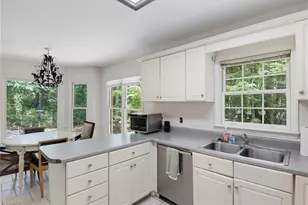 246 Hunters Glen Dr, Summerfield, NC 27358 - Photo 12
