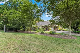 105 Bradford Pl Ln, Lewisville, NC 27023 - Photo 2