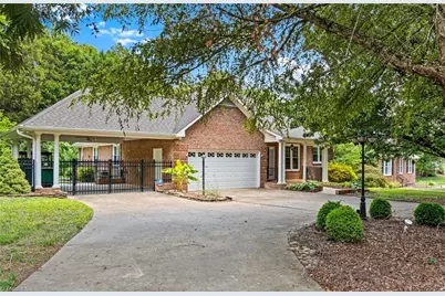 105 Bradford Place Lane, Lewisville, NC 27023 - Photo 4