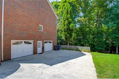 380 Hollinswood Avenue, Winston-Salem, NC 27103 - Photo 46