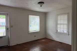 921 Watson St, Reidsville, NC 27320 - Photo 10