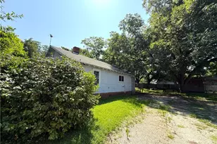 165 3rd St, Cordova, NC 28330 - Photo 2