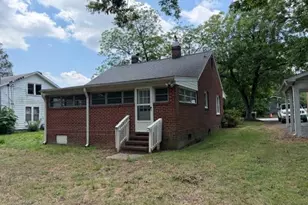 703 Bradley St, Reidsville, NC 27320 - Photo 2