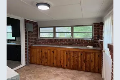 703 Bradley Street, Reidsville, NC 27320 - Photo 14