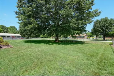 132 Circle Loop, Eden, NC 27288 - Photo 6