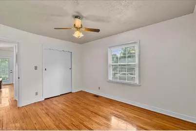 415 Davidson Street, Thomasville, NC 27360 - Photo 20
