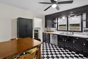 415 Davidson St, Thomasville, NC 27360 - Photo 12