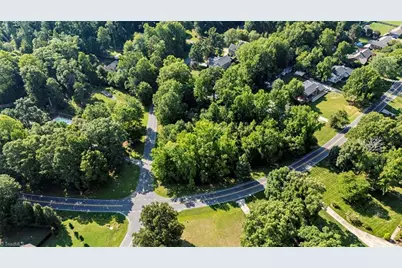 5303 Forest Oaks Drive, Greensboro, NC 27406 - Photo 6