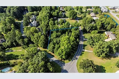 5303 Forest Oaks Drive, Greensboro, NC 27406 - Photo 2