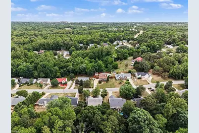 2023 Priya Street, Thomasville, NC 27360 - Photo 36