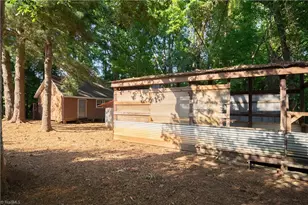 7606 Bailey Ln, Liberty, NC 27298 - Photo 34