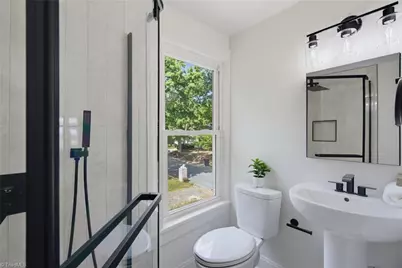 258 Lakeside Avenue, Burlington, NC 27217 - Photo 28