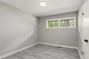 1207 Cliffwood Dr, Greensboro, NC 27406 - Photo 14