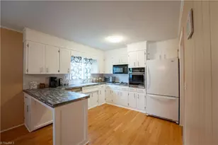 740 Sommerdale Ct, Rural Hall, NC 27045 - Photo 8