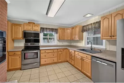 4010 Kernersville Road, Winston-Salem, NC 27107 - Photo 14