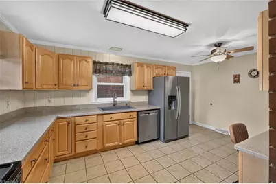 4010 Kernersville Road, Winston-Salem, NC 27107 - Photo 16