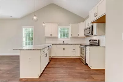 2222 St James Drive, Reidsville, NC 27320 - Photo 8