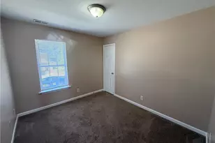 3608 Sherbourne Ln, Greensboro, NC 27405 - Photo 12