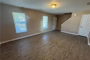 3608 Sherbourne Ln, Greensboro, NC 27405 - Photo 2